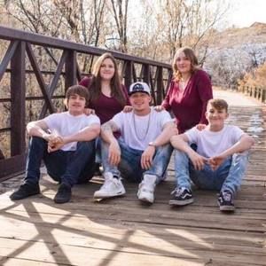 Meet your Posher, Emmy